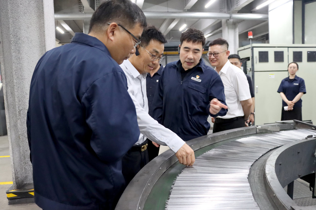 深化双方交流合作 本钢集团领导走访南宫ng28相信品牌力量-相信品牌的力量ng28-南宫28NG国际-南宫28在线登录-南宫ng28注册平台入口-南宫ng娱乐app下载-南宫28网页-南宫集团加拿大28-南宫ng娱乐app下载焊材集团